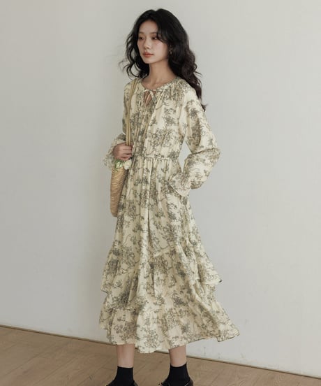Vintage-Inspired Tiered Floral Midi Dress  / 3colors