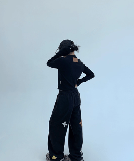Flower Patch Loose-Fit Sweatpants / 2colors