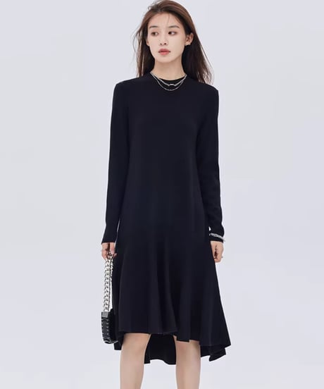 Flare Design Long-Sleeve Knit Dress