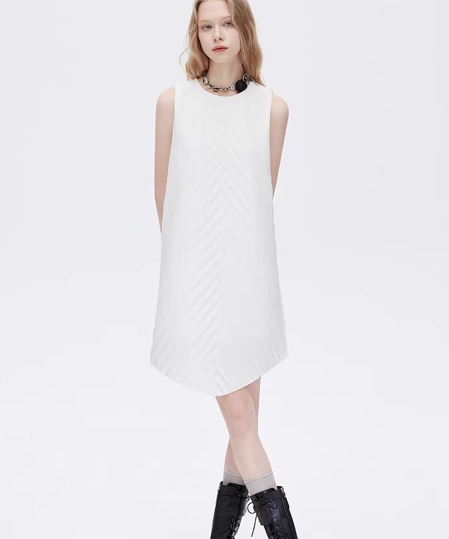 69eeee152d6e8313885c8573