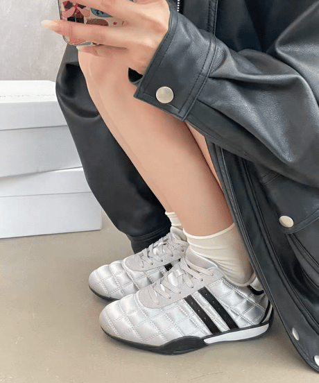 Quilted Low-Cut Lace-Up Sneakers / 4colors