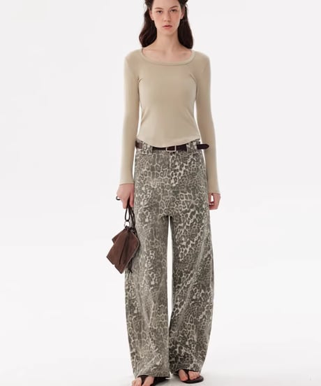 Leopard Washed Curved Wide Pants