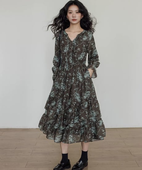 Vintage-Inspired Tiered Floral Midi Dress  / 3colors