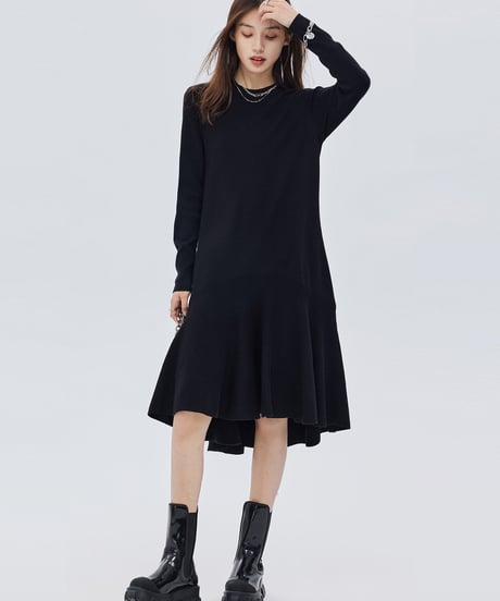 Flare Design Long-Sleeve Knit Dress