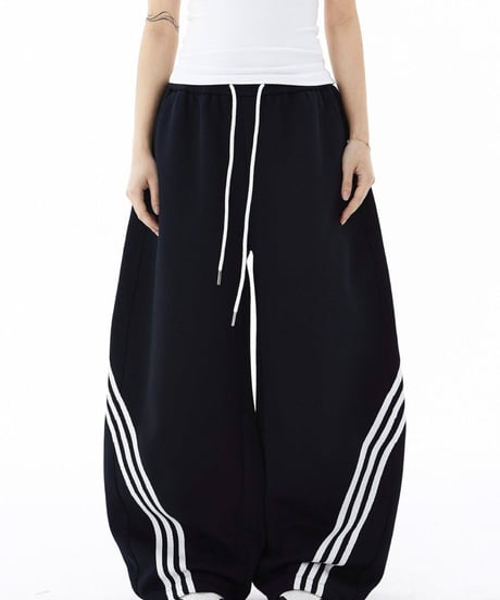 Curved Stripe Ultra Wide Track Pants  / 3colors