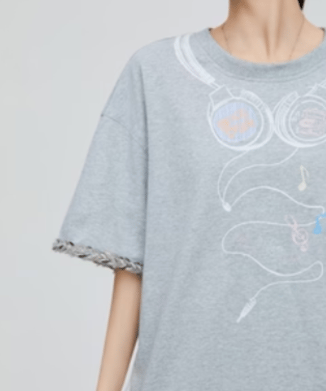 Trompe-L'oeil Headphone Graphic Tee