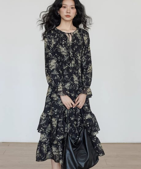 Vintage-Inspired Tiered Floral Midi Dress  / 3colors