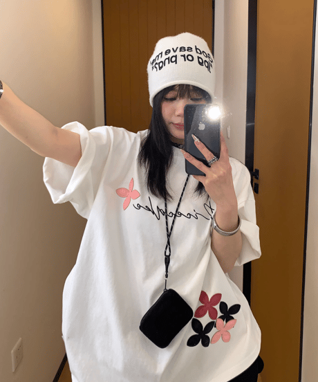 Flower Patch Oversized T-Shirt  / 2colors