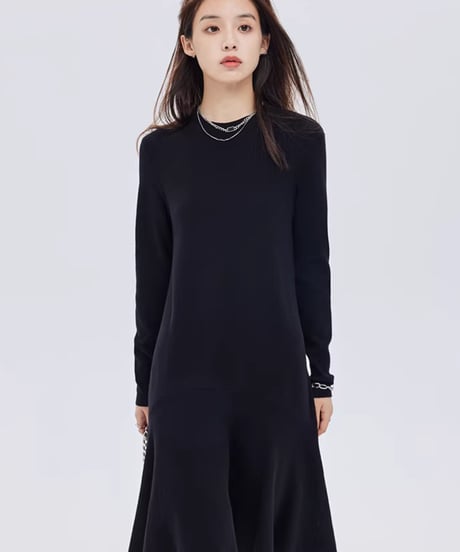 Flare Design Long-Sleeve Knit Dress