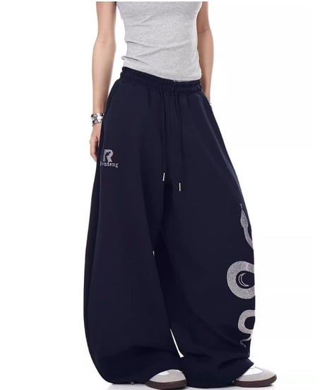 Snake Rhinestone Wide Curve Sweat Pants / 2colors