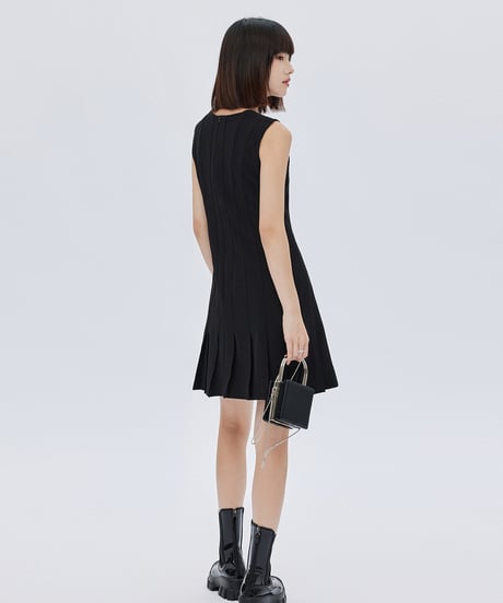Round Neck Sleeveless Dress