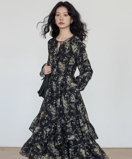 Vintage-Inspired Tiered Floral Midi Dress  / 3colors