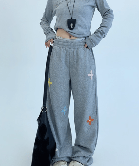 Flower Patch Loose-Fit Sweatpants / 2colors