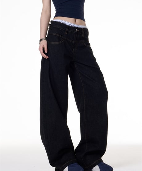 Wide Curved Denim Pants