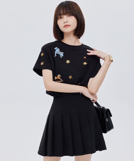 Playful Horse Motif Embroidered Short-Sleeve T-shirt