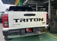 【BR】トライトン/LC2T テールゲート専用『TRITON』デカール TRITON　LC2T専用