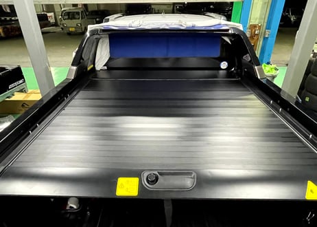 【X-Fang】トライトン専用　Roller Shutter Cover/ローラーシャッタートノカバー トライトン LC2T