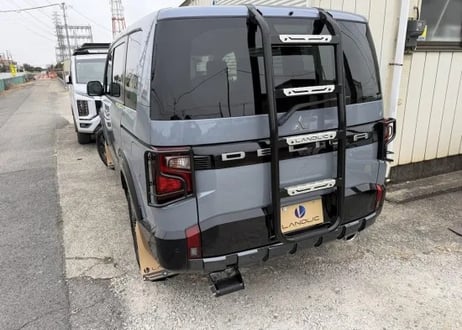 【LANDLIC】 リアラダー　新型DELICA　D:5　2026-