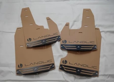 【LANDLIC】 4色設定あり!  マッドフラップ　超新型デリカミニ