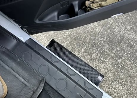 【LANDLIC】 サイドステップ　フロント用　DELICA　D:5　中期型2019-専用