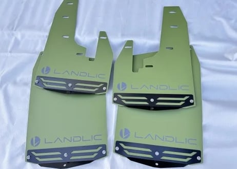 【LANDLIC】 4色設定あり!  マッドフラップ　超新型デリカミニ