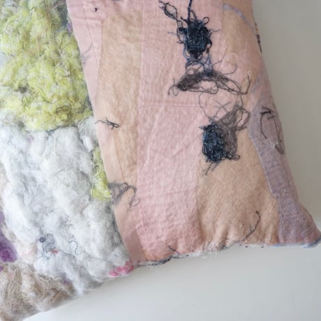 oops cushion 4 / Ph.D.