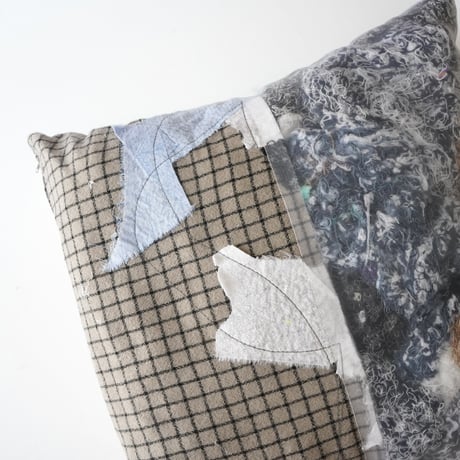 oops cushion 2 / Ph.D.