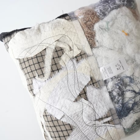 oops cushion 2 / Ph.D.