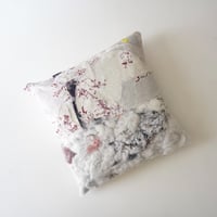 oops cushion 3 / Ph.D.