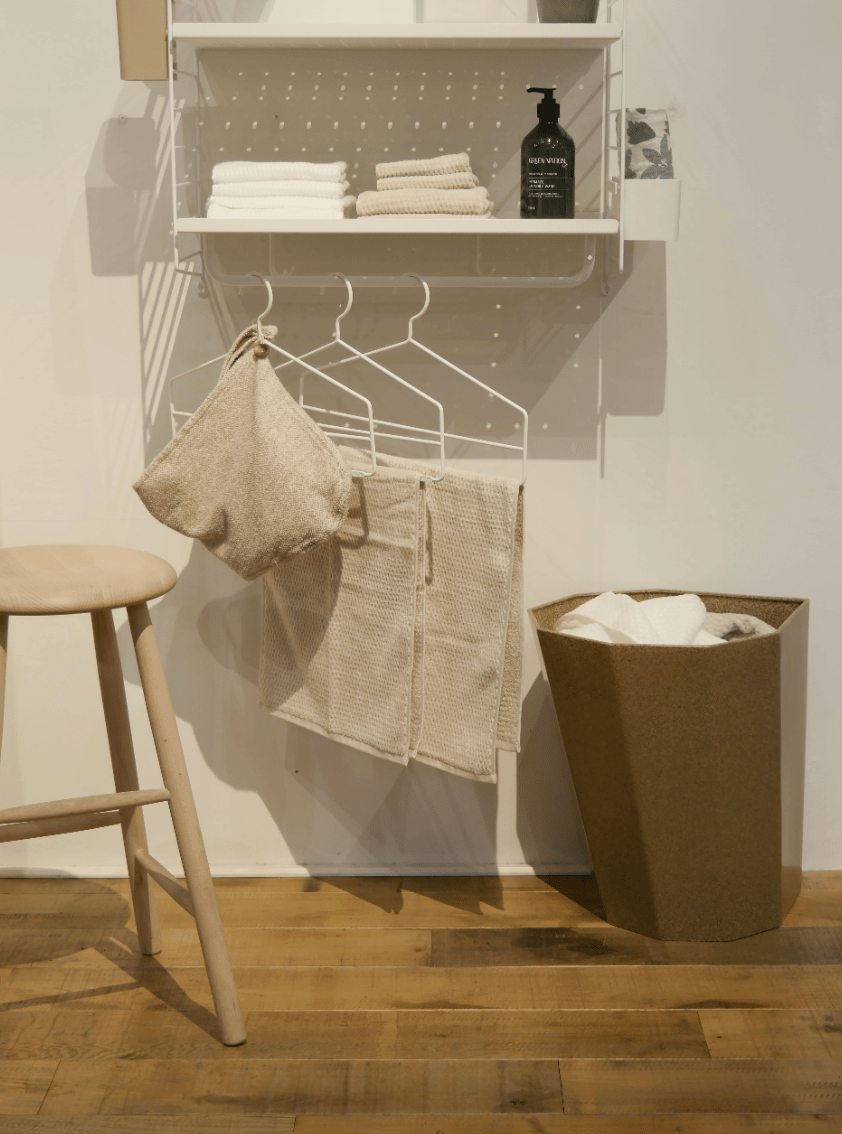 Arnold Circus Stool / White Marble | u; general