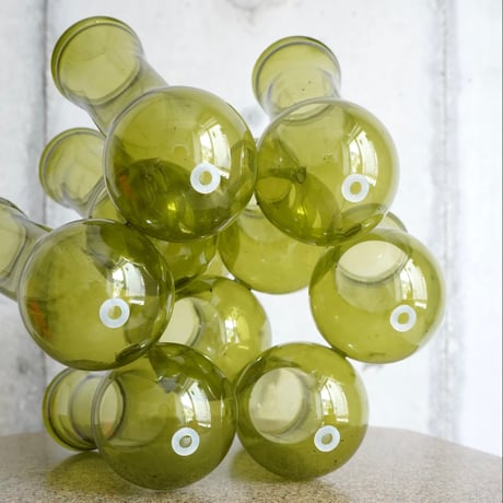 MULTI HOLE VASE / green