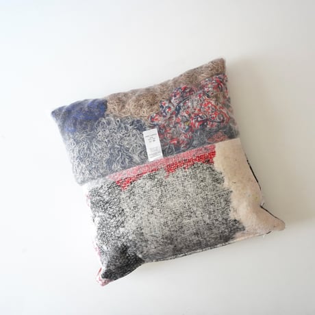 oops cushion 7 / Ph.D.