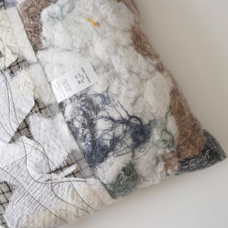 oops cushion 2 / Ph.D.