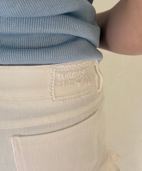 Ruffle Knit Shorts（White）