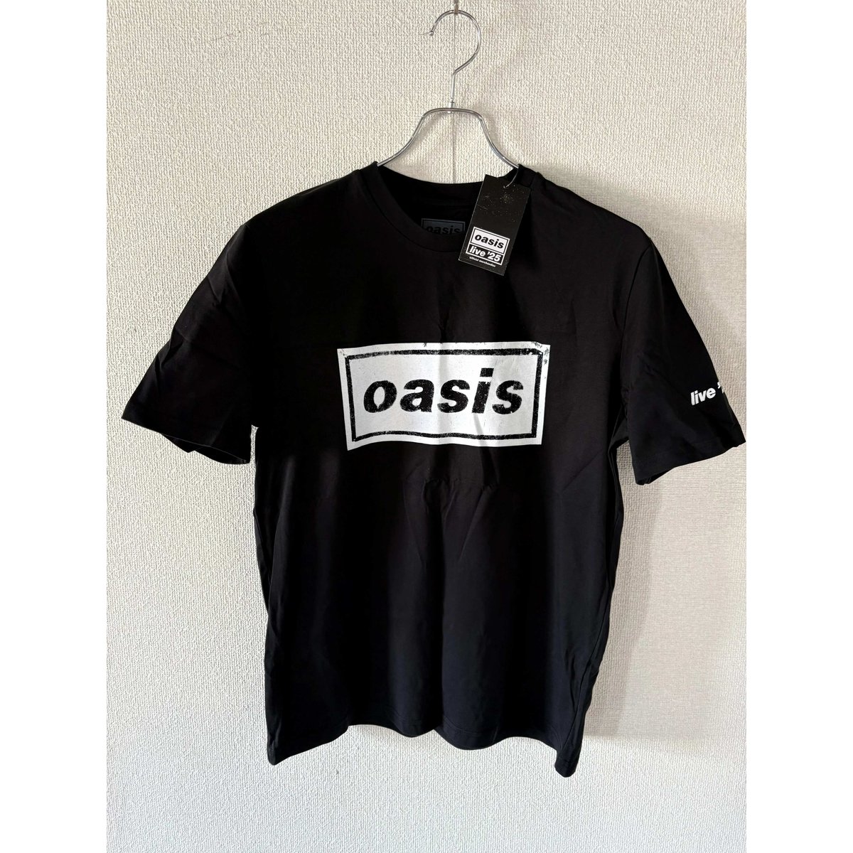 激レア OASIS BOXロゴTシャツ ブラック サイズXLオアシス 公式新品】OASIS - STENCIL LOGO BLACK (Ex-Tour) オアシス