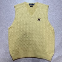 「Polo by Ralph Lauren (ポロラルフローレン)」90s 00s 10s XLサイズ コットン イエロー ゴルフ刺繍 ケーブル編み ニット ベスト [2516011]