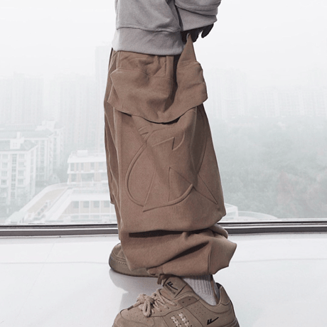 Emblem Cargo Barrel Pants-Brown