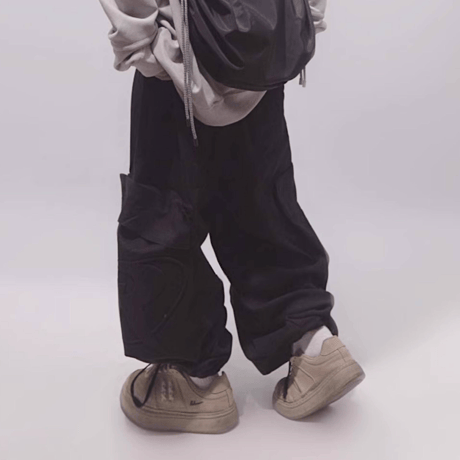 Emblem Cargo Barrel Pants-Black