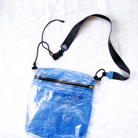 HariyamnaProductions / front pouch