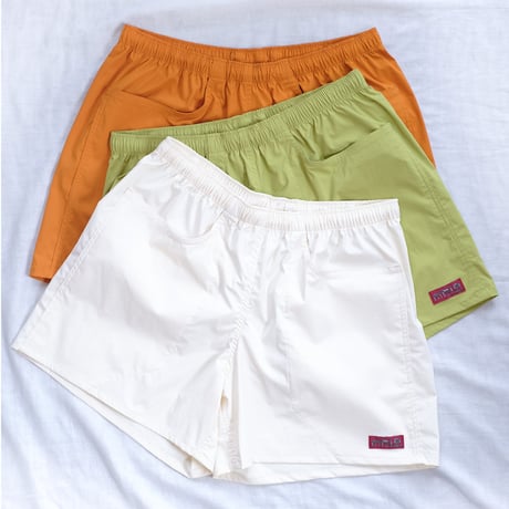tabi ni ikou / tabi-iko shorts White