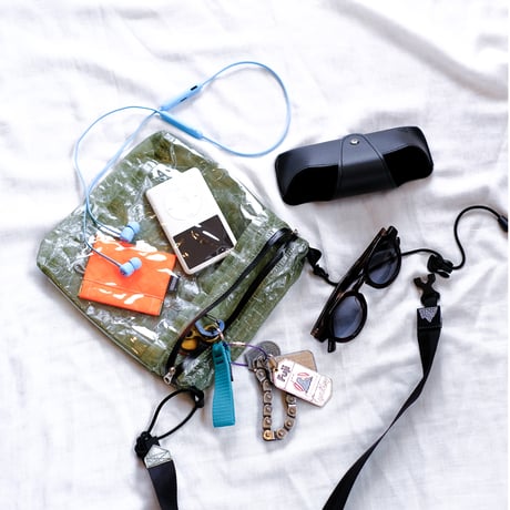 HariyamnaProductions / front pouch