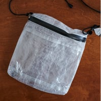 HariyamnaProductions / front pouch