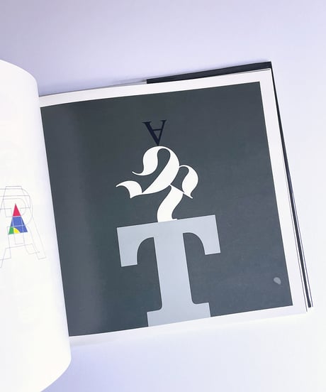 IDEAS ON DESIGN | PENTAGRAM / ペンタグラム