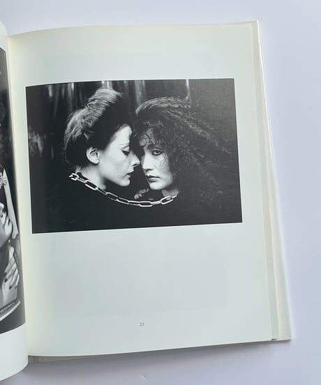 Les Immortelles | Irina Ionesco(イリナ・イオネスコ)