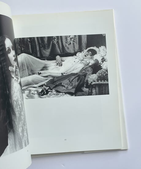 Les Immortelles | Irina Ionesco(イリナ・イオネスコ)