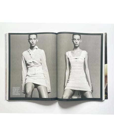Numero No.30 2002 feb Blanc
