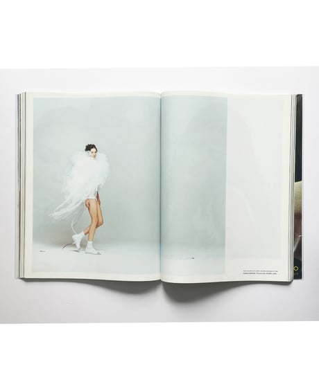 Numero No.30 2002 feb Blanc