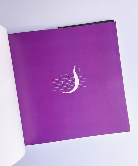 IDEAS ON DESIGN | PENTAGRAM / ペンタグラム