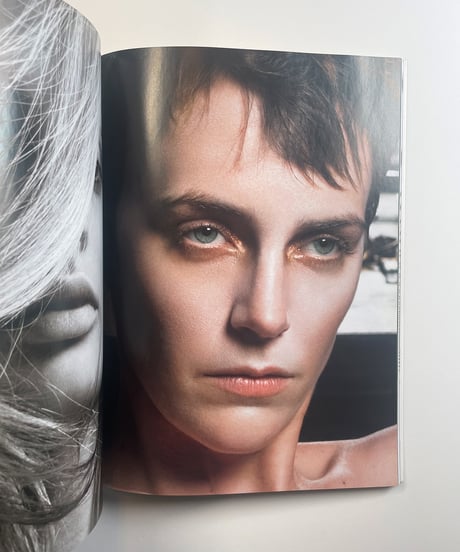 032c 20th Issue 2010/11