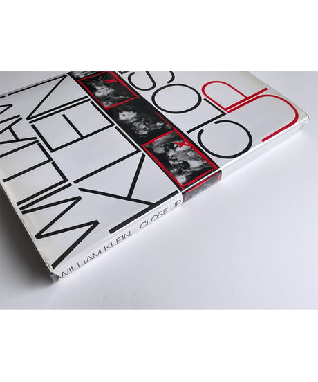 CLOSE UP | WILLIAM KLEIN